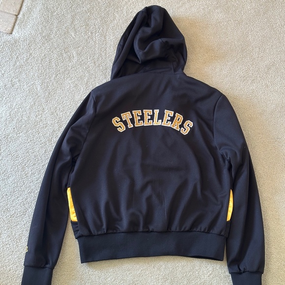 (NOWT) VINTAGE WOMEN'S NFL STEELERS PULL OVER JACKET WITH HOOD , SIZE: MEDIUM - Picture 2 of 13